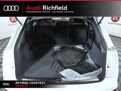 Used 2026 Audi Q7 3.0T Premium Plus w/ Premium Plus Package AWD/4WD image 11
