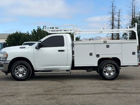 Used 2024 RAM 2500 Tradesman w/ Chrome Appearance Group RWD image 7