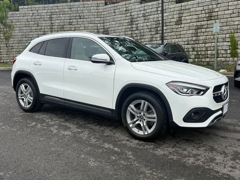 Used 2022 Mercedes-Benz GLA 250 4MATIC image 12