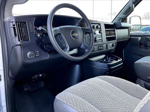 Used 2025 Chevrolet Express 3500 LS image 7
