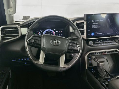 Used 2024 Toyota Tundra Limited AWD/4WD image 18