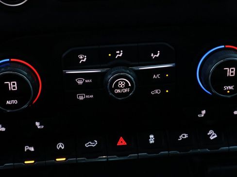 Used 2021 Chevrolet Silverado 1500 LT Trail Boss w/ Convenience Package II image 42