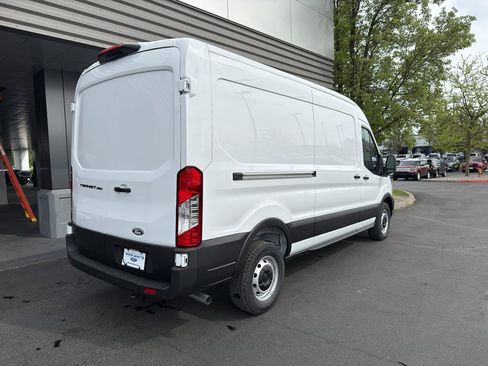 New 2026 Ford Transit 250 148 Medium Roof RWD image 4