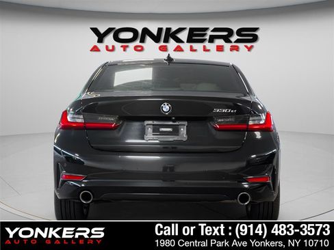 Used 2021 BMW 330e w/ Convenience Package RWD image 6