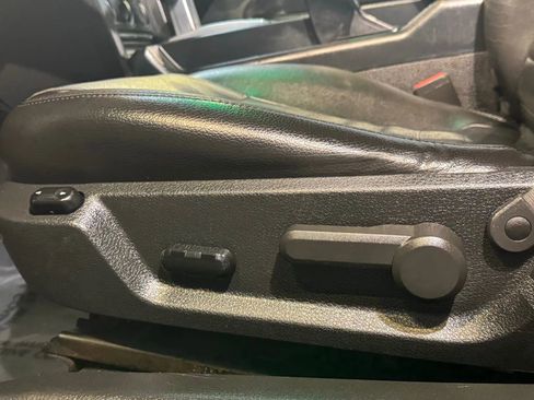 Used 2006 Ford Mustang GT image 11