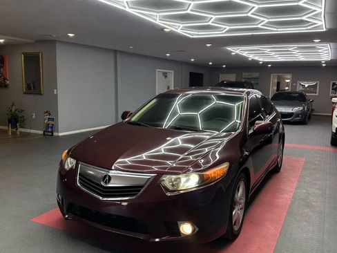 Used 2011 Acura TSX Sedan image 2