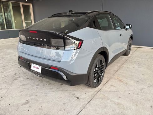 New 2026 Nissan Leaf Platinum+ w/ Cargo Package (Platinum+) image 3