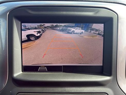 Used 2025 Chevrolet Silverado 1500 W/T image 19