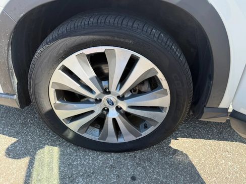 Used 2019 Subaru Ascent Touring AWD/4WD image 27