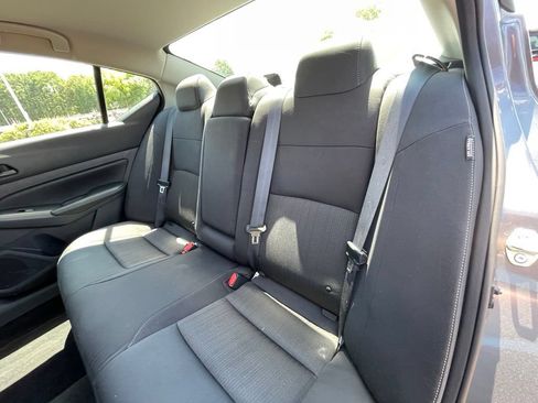 Used 2025 Nissan Altima 2.5 SV FWD image 23