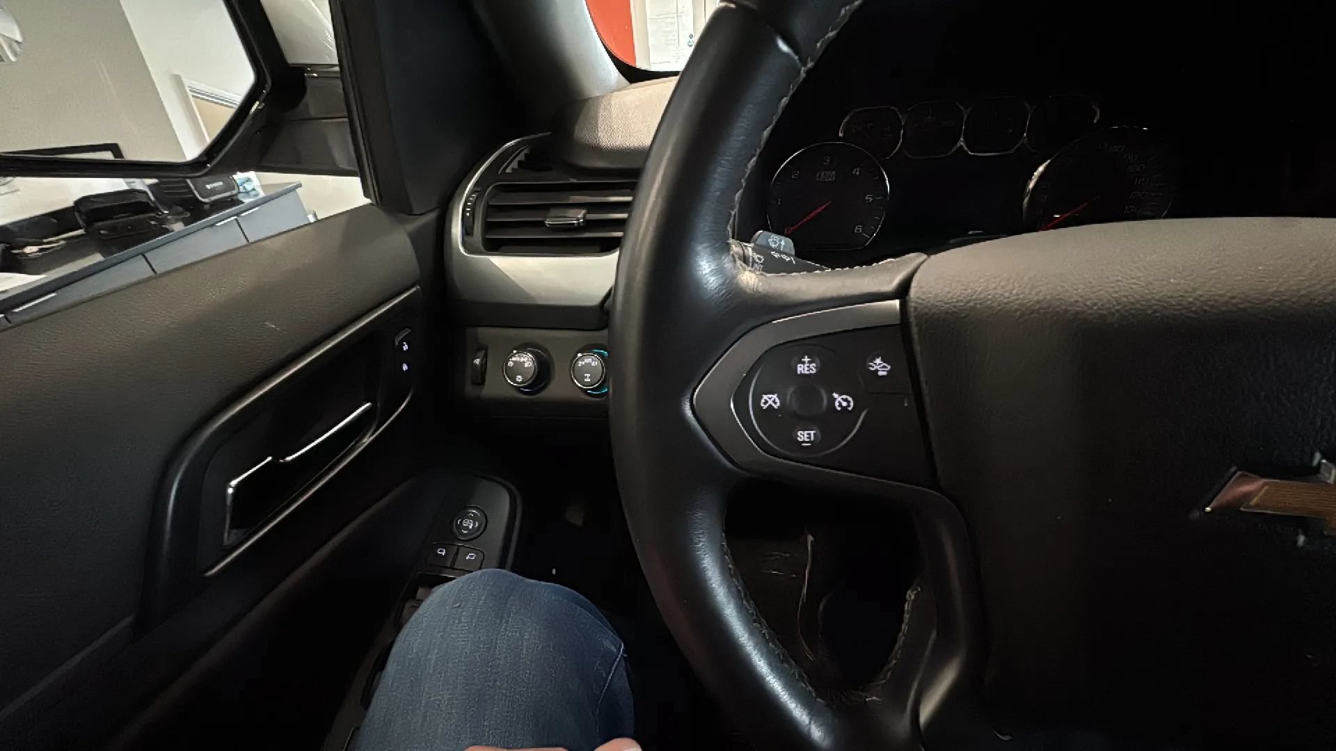 Used 2018 Chevrolet Tahoe LT AWD/4WD image 72