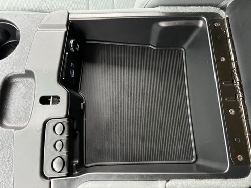 Used 2015 RAM 1500 Express image 27