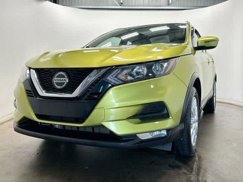 Used 2020 Nissan Rogue Sport SV w/ All-Weather Package AWD/4WD image 28