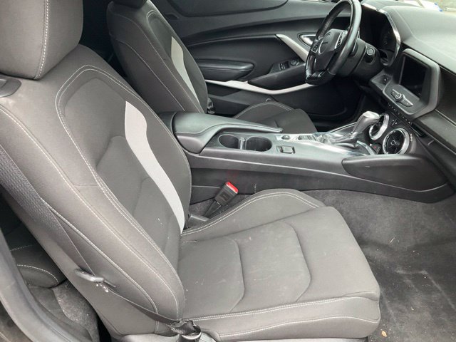 Used 2020 Chevrolet Camaro LT RWD image 8