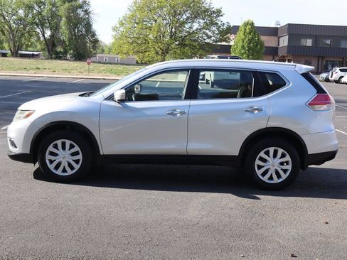 Used 2015 Nissan Rogue S AWD/4WD image 9