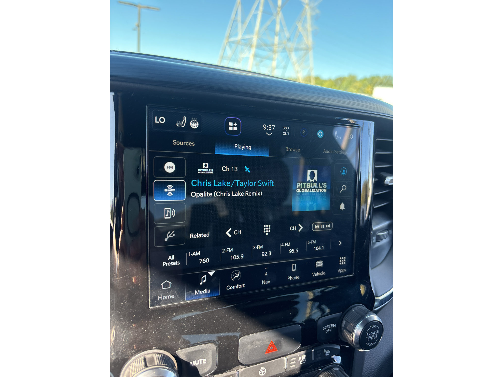 Used 2024 RAM 1500 Laramie RWD image 7