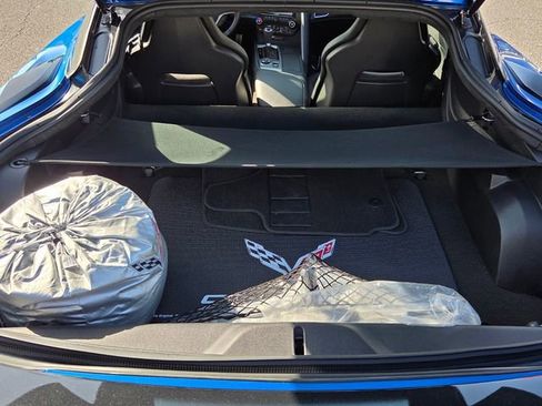 Used 2016 Chevrolet Corvette Z06 w/ 3LZ Preferred Equipment Group image 12