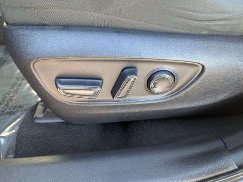 Used 2022 Toyota RAV4 XLE image 16