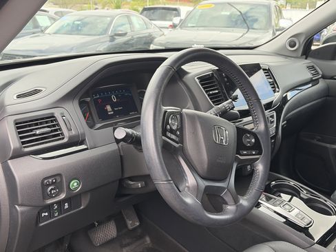 Used 2022 Honda Pilot Touring image 20