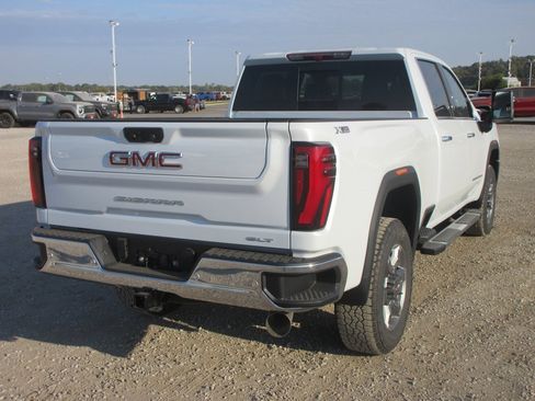 New 2026 GMC Sierra 2500 SLT w/ SLT Premium Package image 5