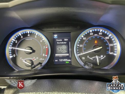 Used 2017 Toyota Highlander XLE AWD/4WD image 16