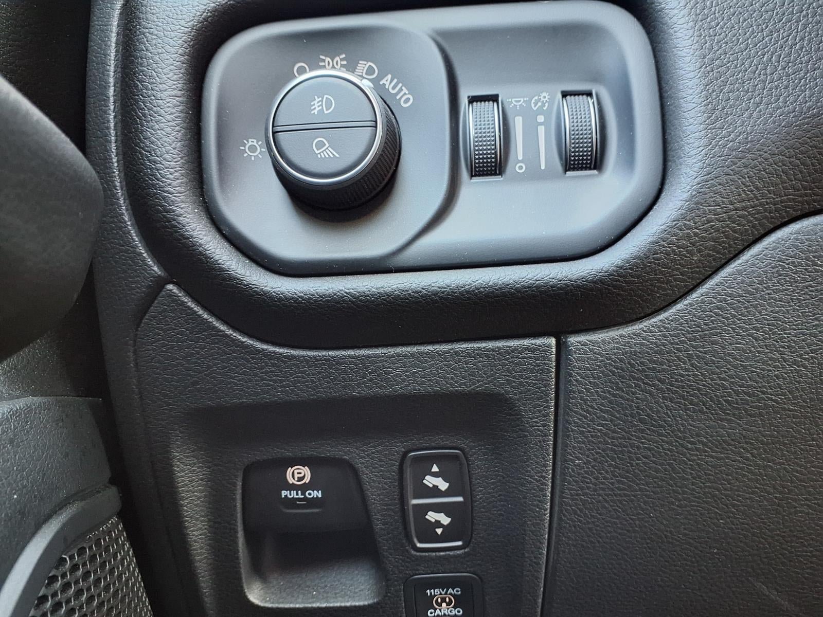 Used 2025 RAM 1500 Big Horn AWD/4WD image 18