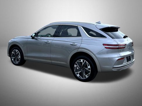 Used 2026 Genesis Electrified GV70 image 7