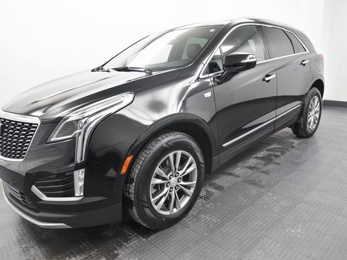 Used 2022 Cadillac XT5 Premium Luxury image 3
