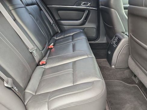 Used 2013 Lincoln MKS FWD image 25