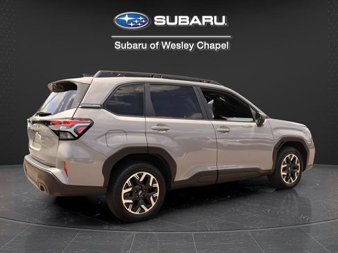 Certified 2025 Subaru Forester Premium w/ Convenience Package #1 AWD/4WD image 7
