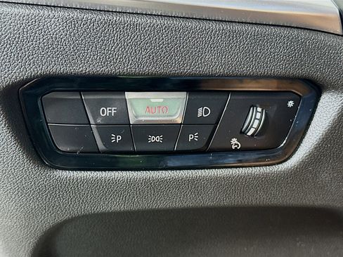 Used 2025 BMW 330i Sedan image 17