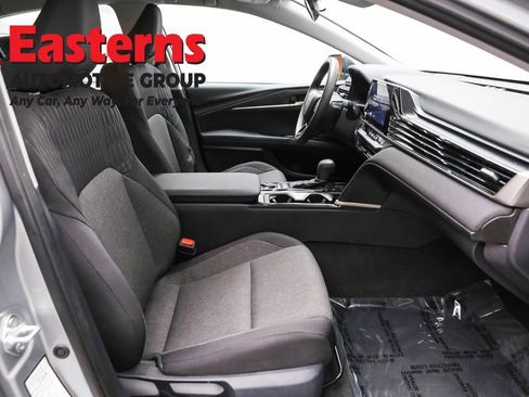 Used 2025 Toyota Camry LE FWD image 24