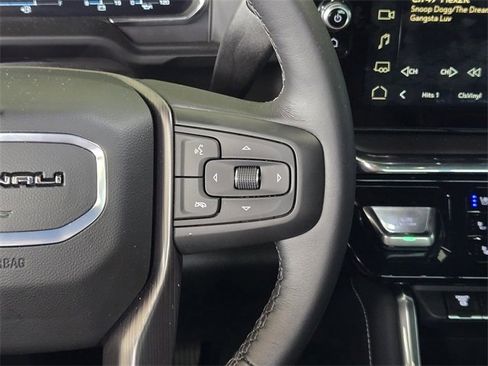 Used 2025 GMC Sierra 3500 Denali Ultimate image 27