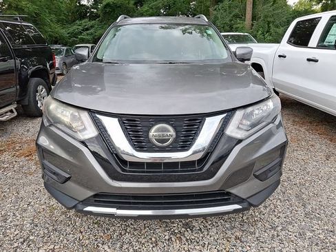 Used 2018 Nissan Rogue SV w/ Premium Package AWD/4WD image 2