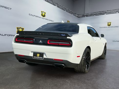 Used 2015 Dodge Challenger SRT Hellcat image 5