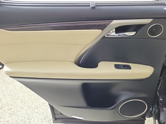 Used 2022 Lexus RX 350L Luxury w/ Accessory Package (Z1) FWD image 14