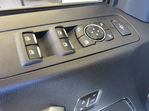 Certified 2022 Ford F350 Lariat w/ Lariat Value Package image 10