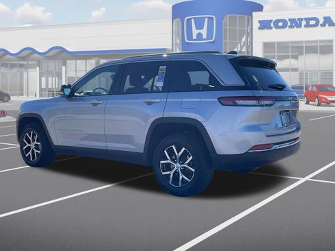 Used 2024 Jeep Grand Cherokee Limited image 6