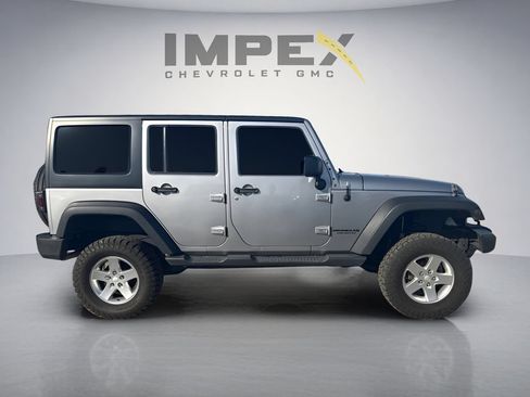 Used 2017 Jeep Wrangler Unlimited Sport w/ Quick Order Package 24S AWD/4WD image 6