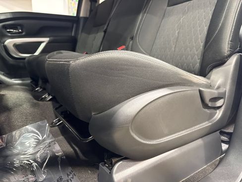Used 2019 Nissan Titan SV AWD/4WD image 99