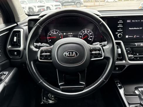 Used 2021 Kia Sorento S w/ Panoramic Sunroof Package image 17