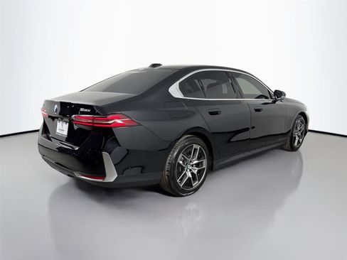 New 2026 BMW 530i xDrive w/ Premium Package AWD/4WD image 6