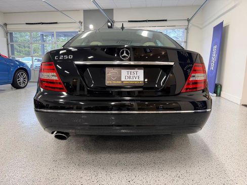 Used 2013 Mercedes-Benz C 250 Sedan image 7