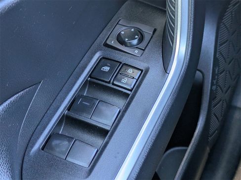 Certified 2020 Toyota RAV4 LE image 25