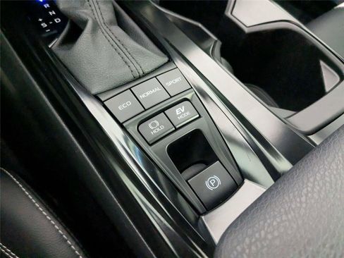 Certified 2025 Toyota Camry SE w/ Multimedia Upgrade Package FWD image 23