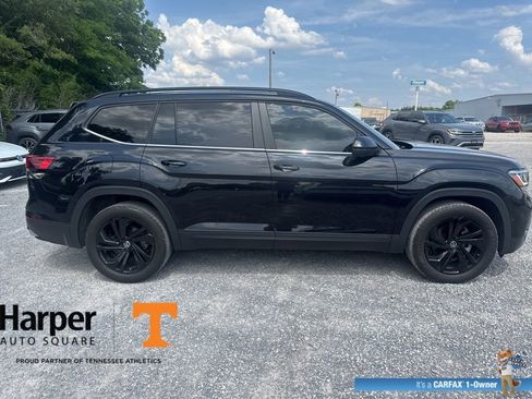 Used 2023 Volkswagen Atlas SE w/ Black Wheel Package FWD image 6