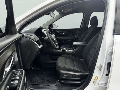 Used 2022 GMC Terrain SLE w/ Driver Convenience Package FWD image 17