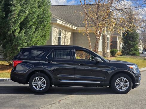 Used 2022 Ford Explorer XLT w/ Class IV Trailer Tow Package image 11