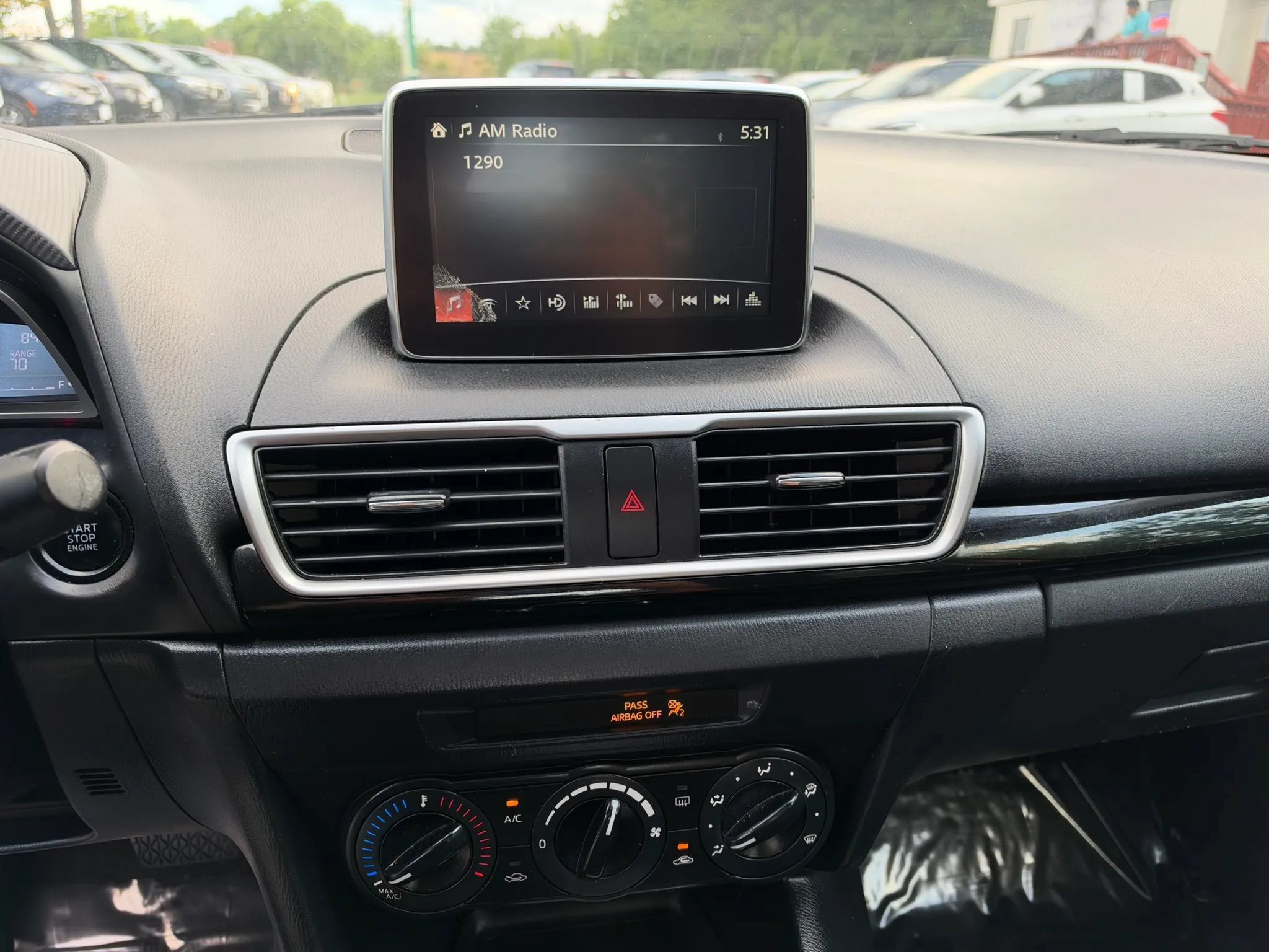 Used 2015 MAZDA MAZDA3 i Sport FWD image 15