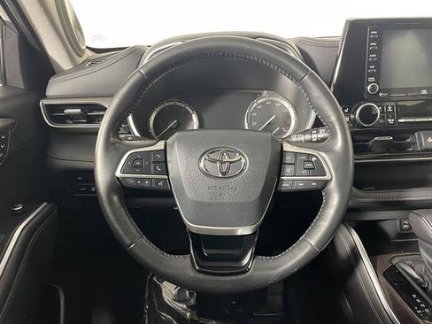 Used 2022 Toyota Highlander Limited AWD/4WD image 15